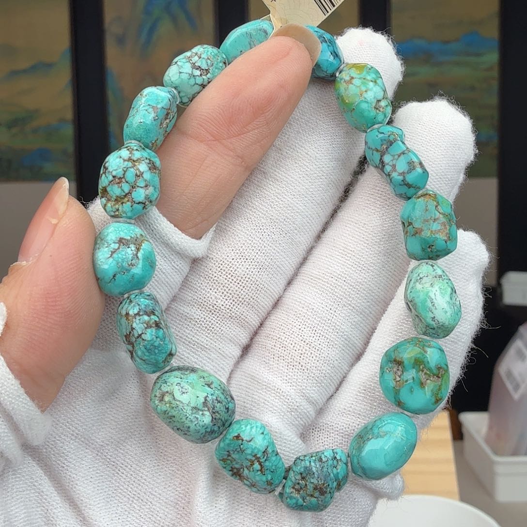 绿松石未镶嵌珠宝奇石