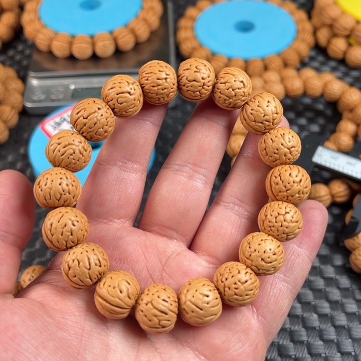 哎***嘿桃核手串15金丹桃核