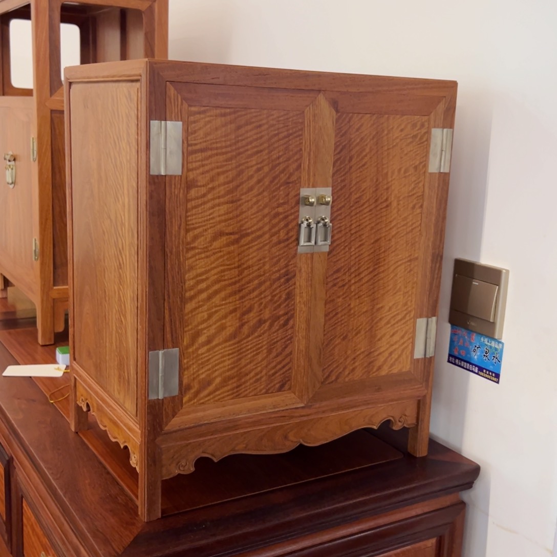 花梨木类家具浮***风