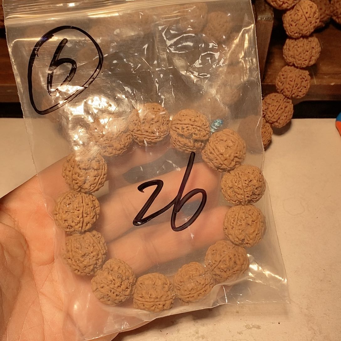 金刚菩提手串刚**、6。         