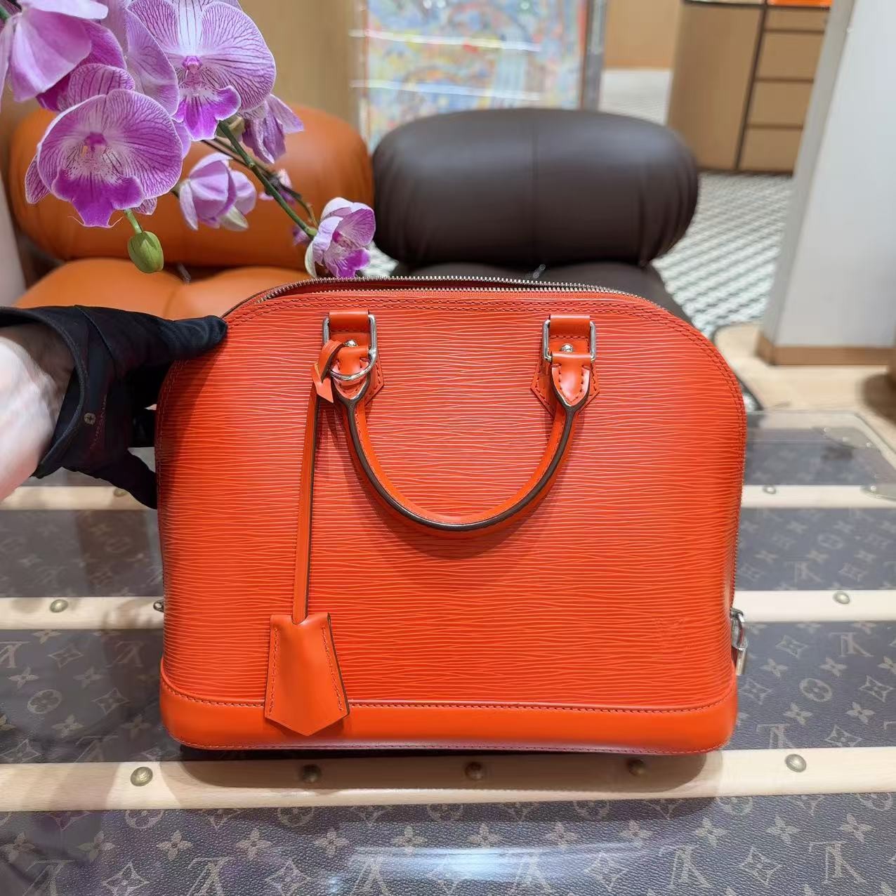 95新 LouisVuitton/路易威登  1 橘色水波纹牛皮贝壳 包 手提包