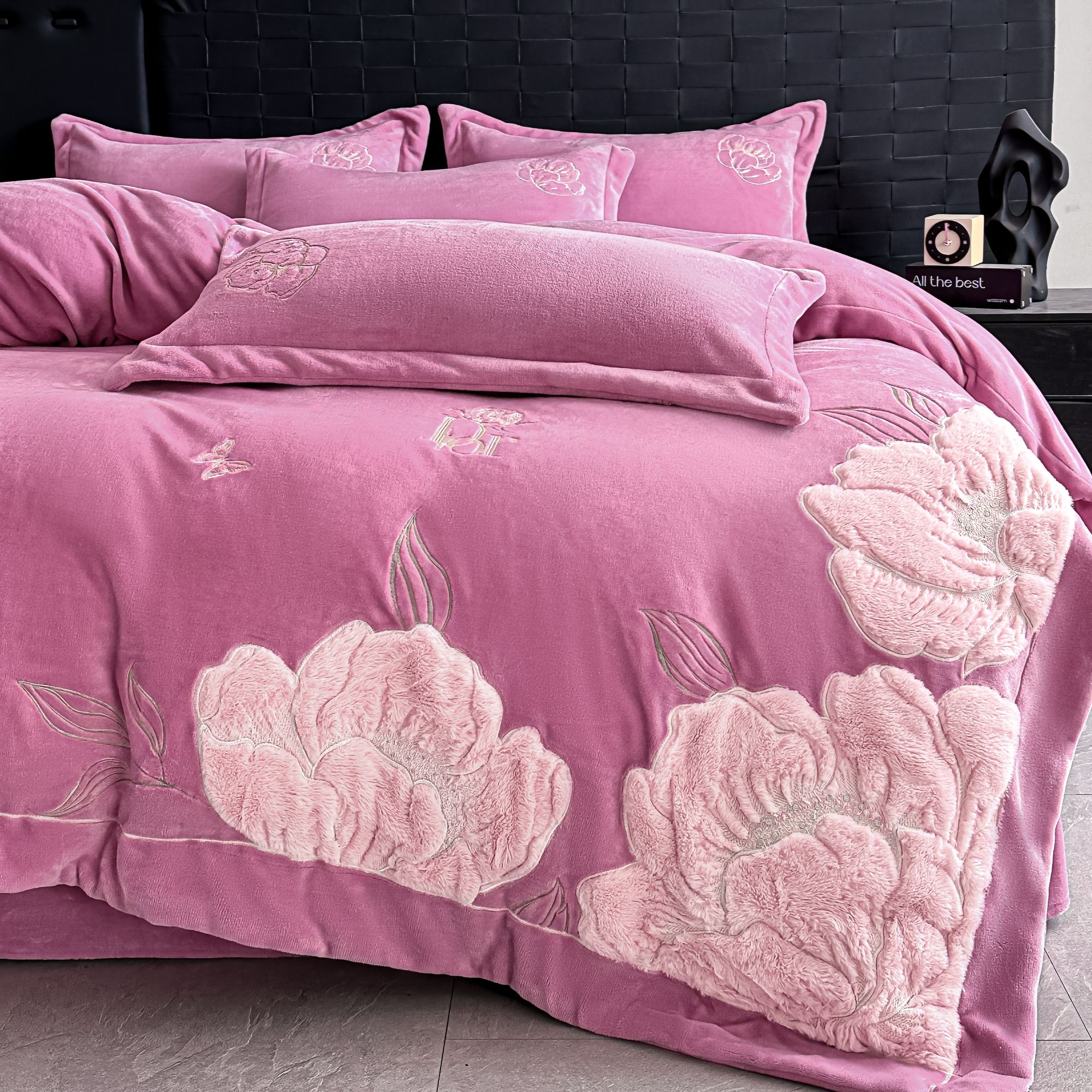 【芙蓉】豆沙绣花加厚牛奶绒绒四件套刺绣婴肤绒绒被套大床单枕套