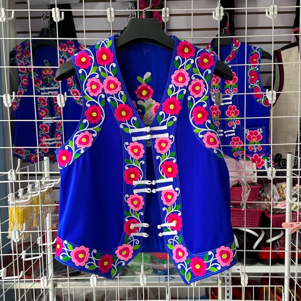 楚雄彝族左脚舞花马甲女款尖角