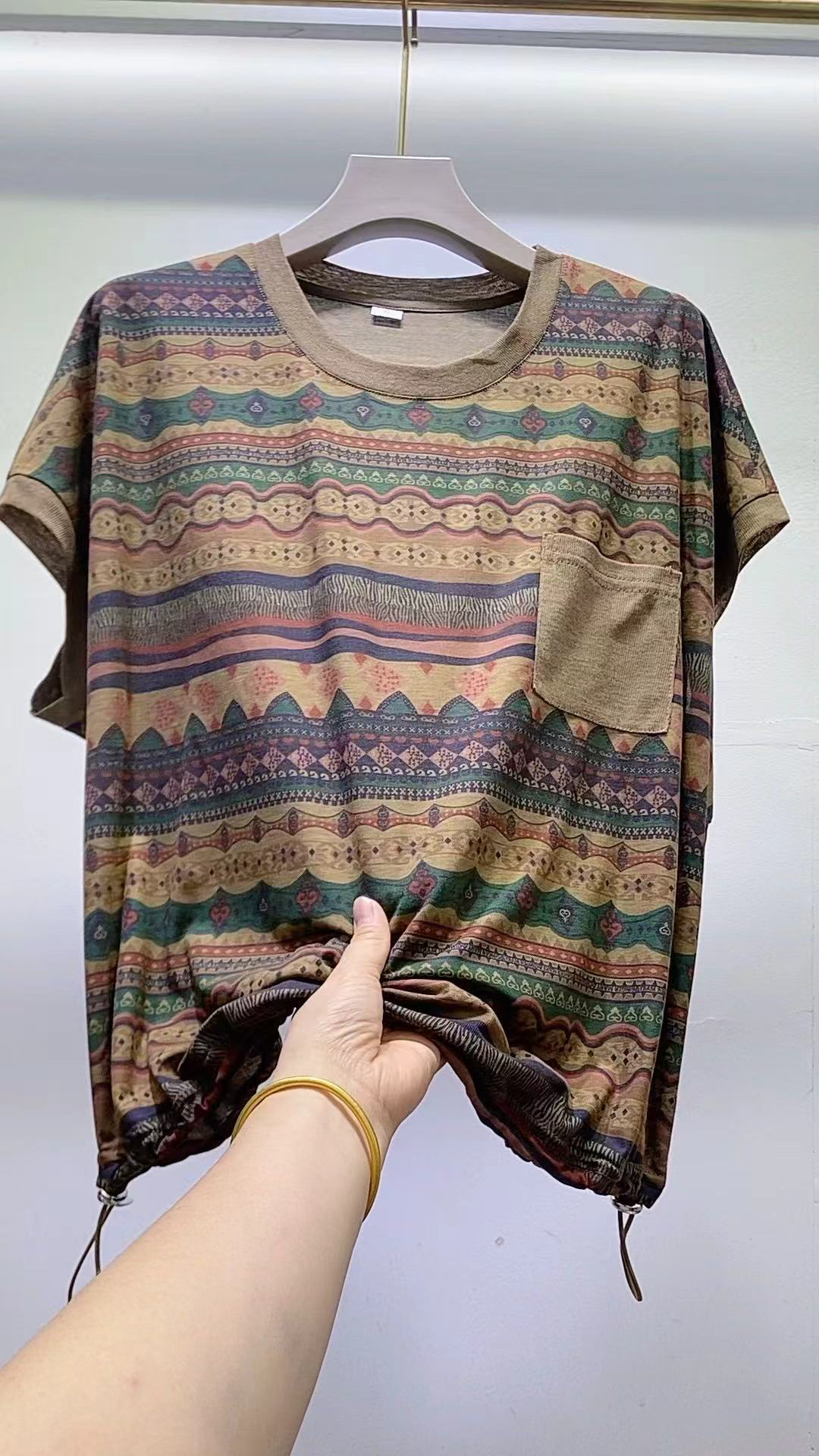 常规款印花短袖圆领植物花卉T恤夏季宽松洋气复古