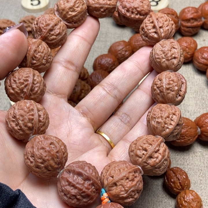 文玩核桃吊坠白茬富甲