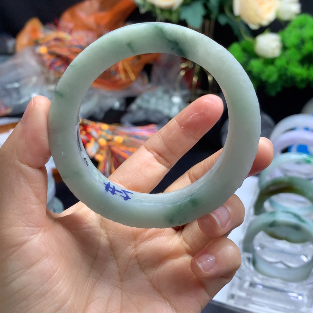 【闪购商品】定制翡翠手镯未镶嵌