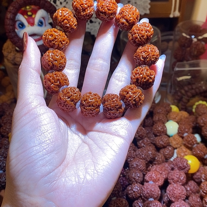 一***人吊坠金刚菩提206玉华满肉一物