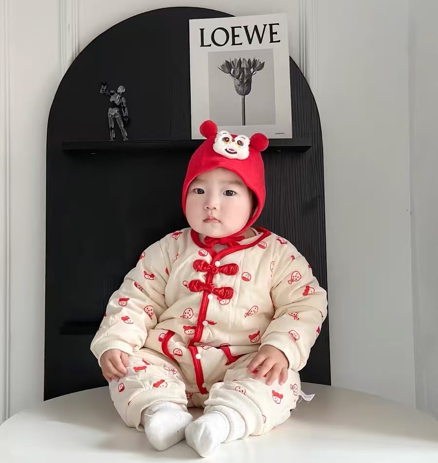 新生婴儿冬季新款国风包条薄棉连体秋冬国风洋气舒适可爱外出服