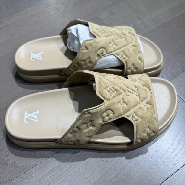 未使用 LouisVuitton/路易威登 25新款棕色麂皮凉拖拖鞋