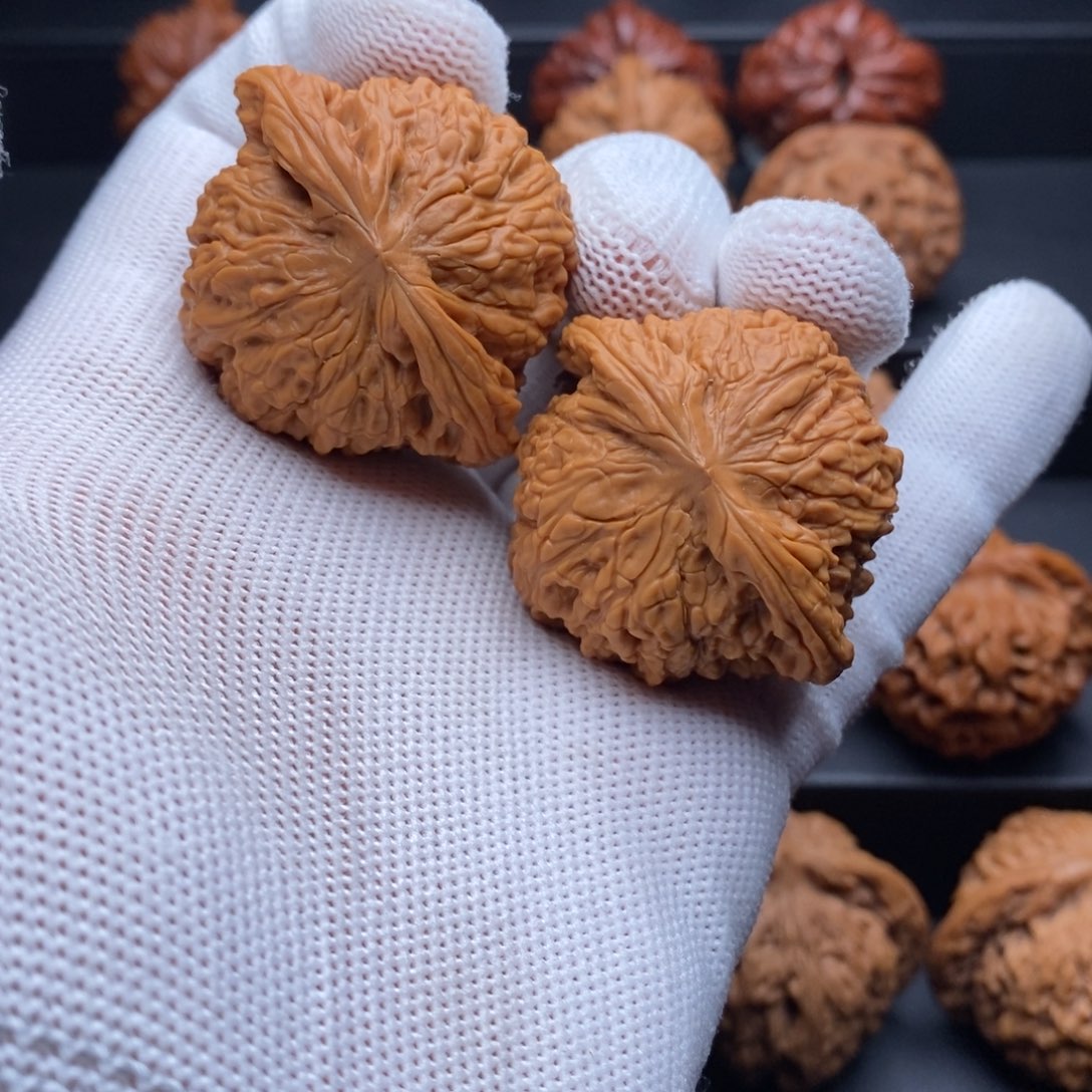 文玩核桃把件42尺承德密纹