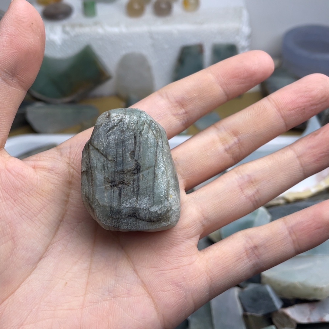 好***醒翡翠未镶嵌颈饰翡翠边角