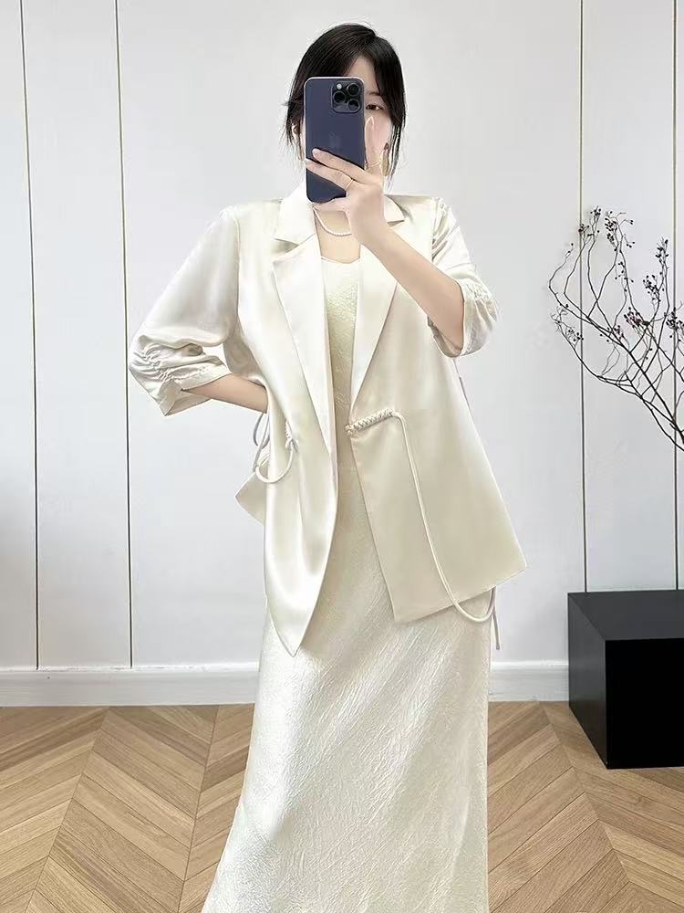 休闲风西装领白色常规上衣西装无领女神显瘦常规款