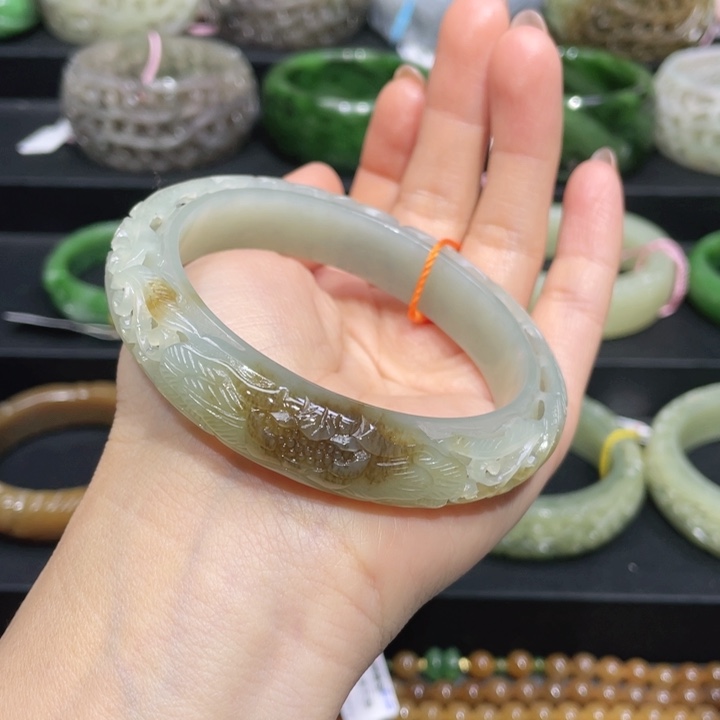 和田玉手镯60+圈口 编号72未镶嵌