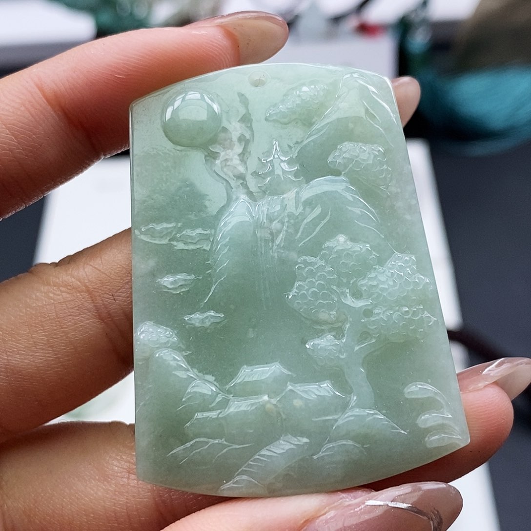 翡翠颈饰未镶嵌翡翠