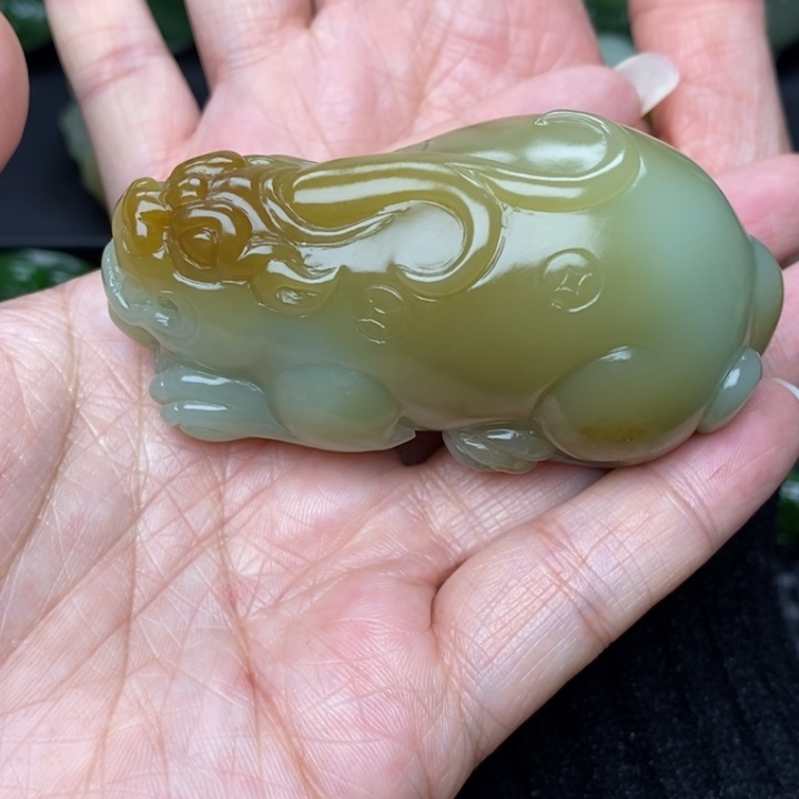 和田玉把件未镶嵌新****管