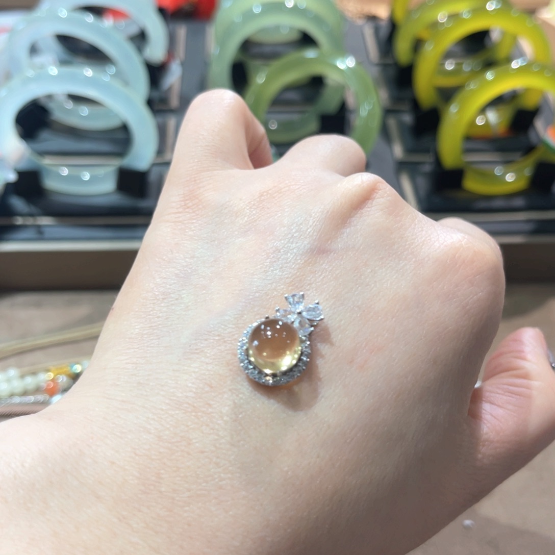 岫玉手镯未镶嵌手镯