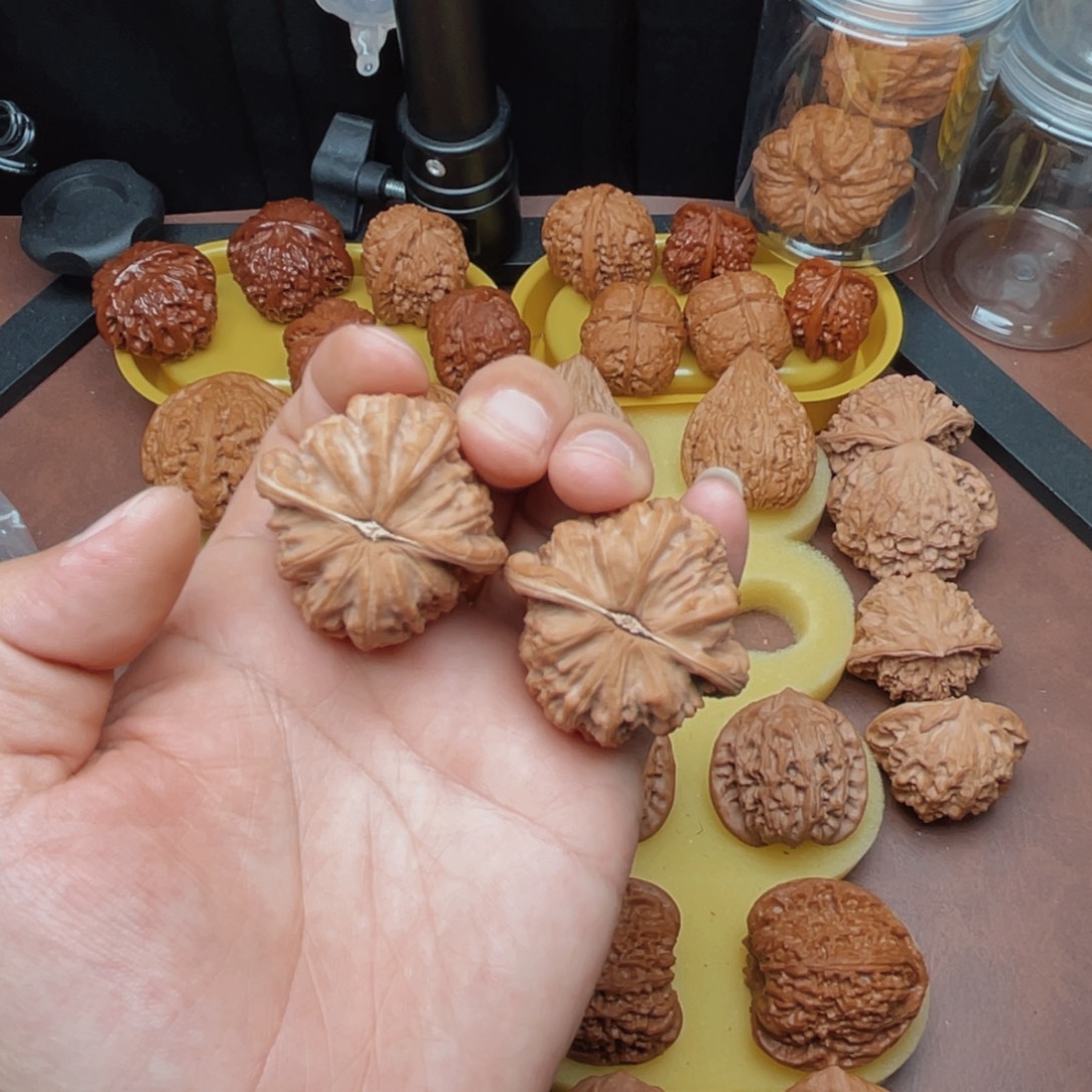 生***抽吊坠文玩核桃白狮子