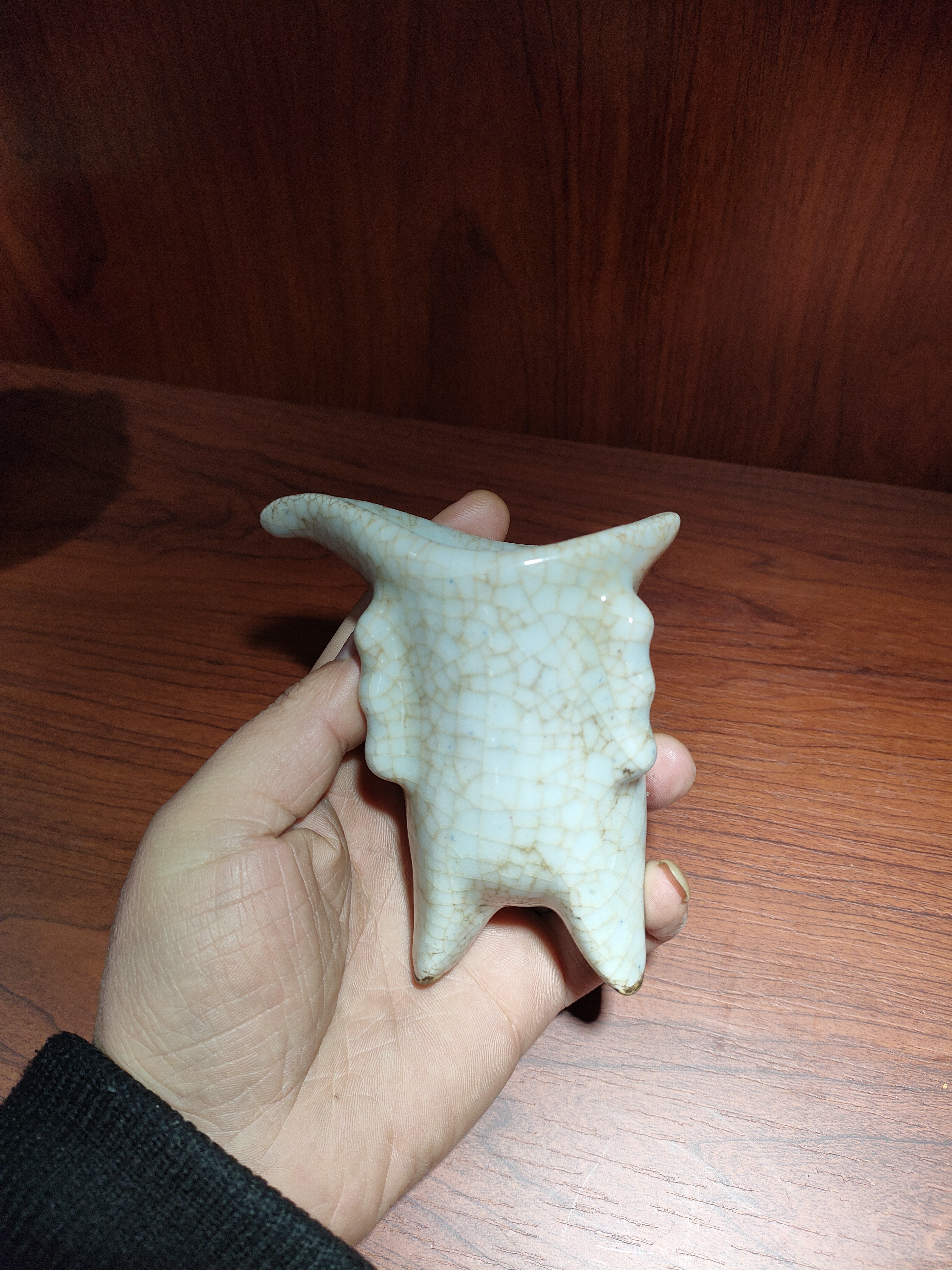 景德镇填白釉杯子