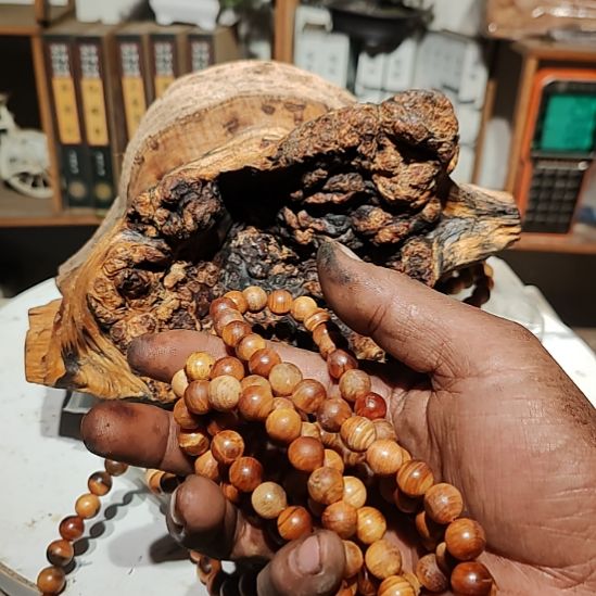 泥塑北沉香琥珀木天然造型山水