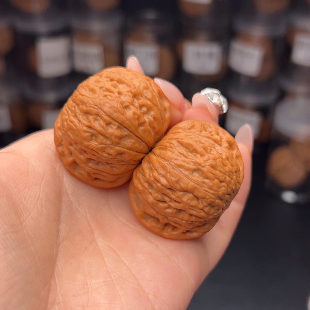 文玩核桃吊坠哈****年铁锤