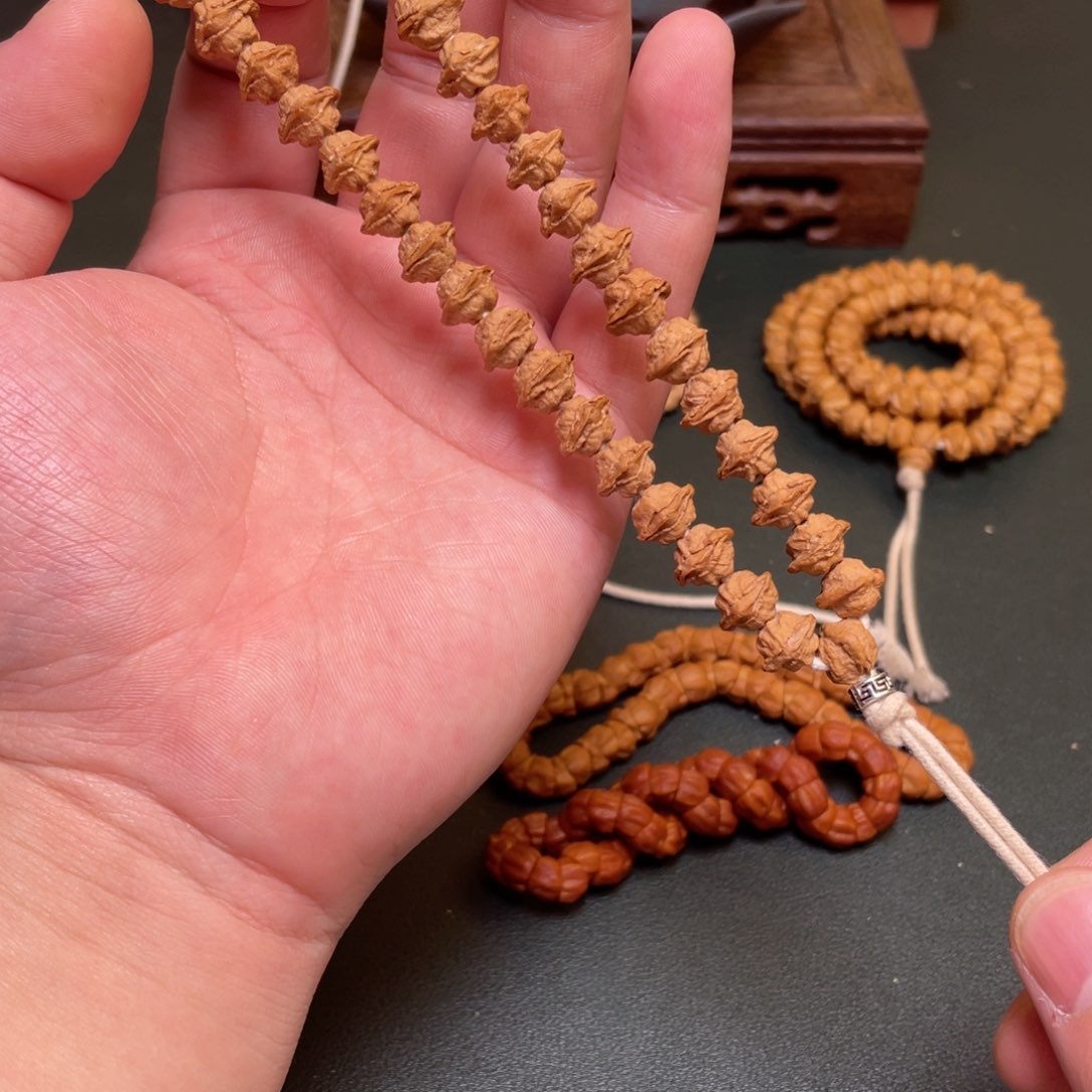 柏香籽/百香籽吊坠蛤蟆头手持