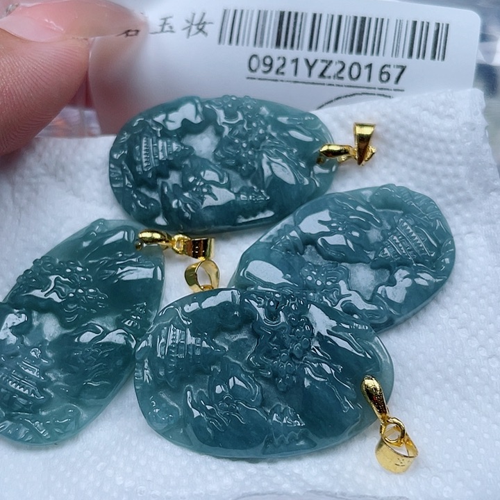 吊坠(不含链)未镶嵌翡翠