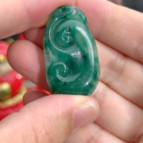 石英质玉颈饰未镶嵌皮文纹