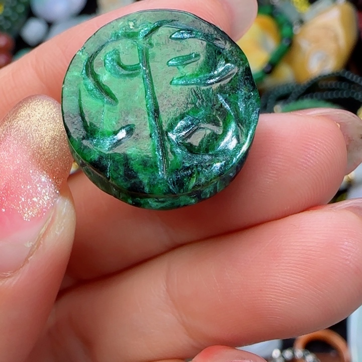 翡翠颈饰未镶嵌天然A货35