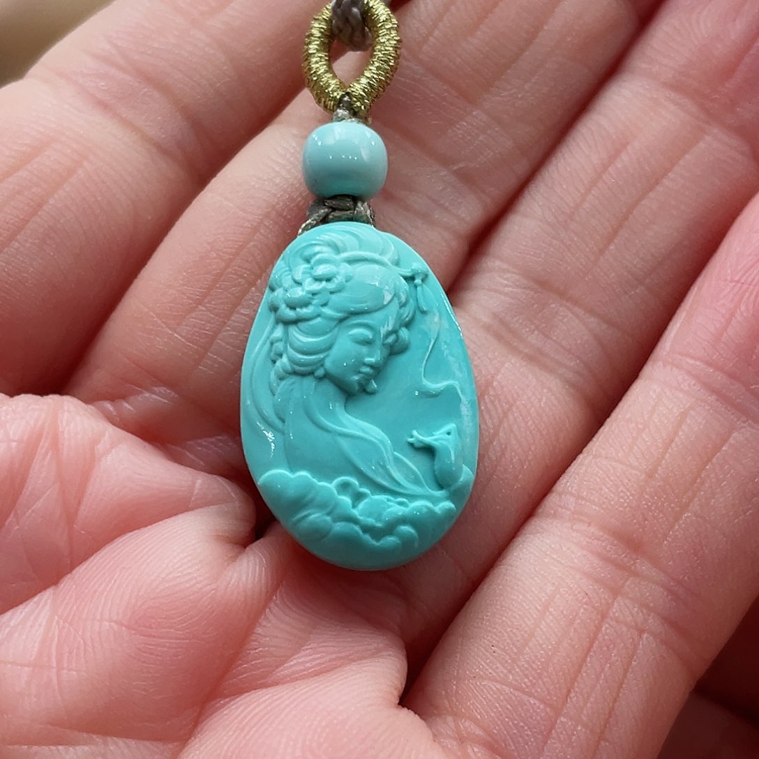 绿松石颈饰未镶嵌