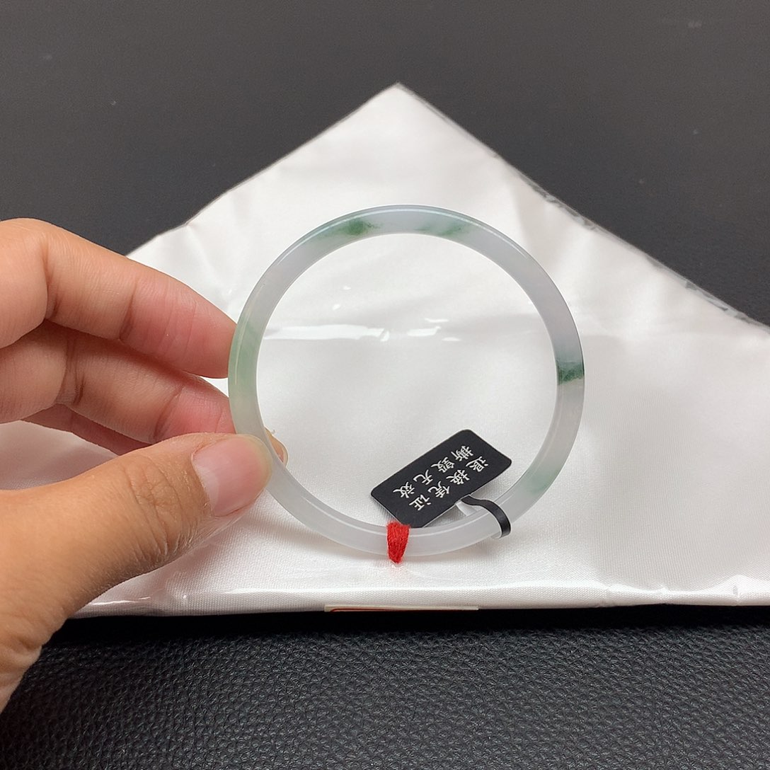 翡翠未镶嵌手镯54