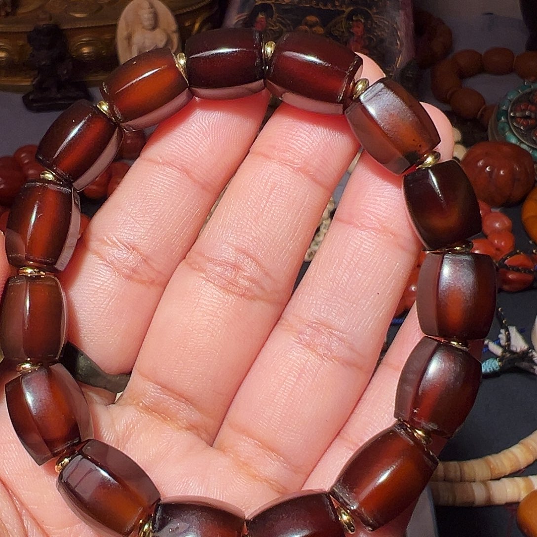 ①***中非洲紫檀（红花梨）