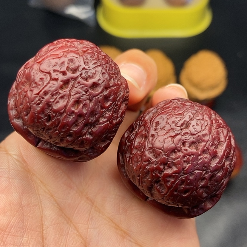 【闪购商品】把件文玩核桃37尺龙珠49克