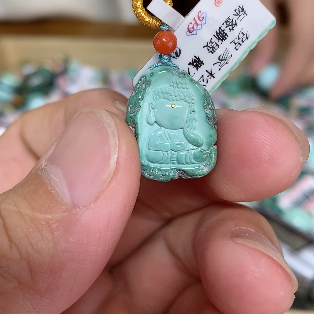 未镶嵌绿松石珠宝奇石