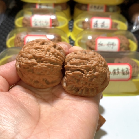 吊坠文玩核桃不****儿野生