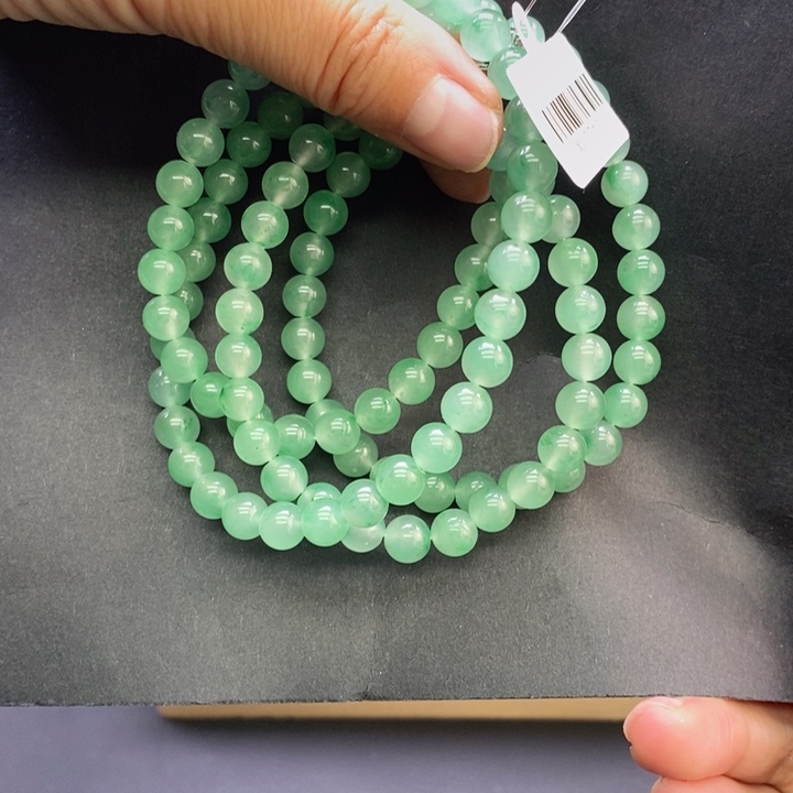 石英质玉未镶嵌颈饰