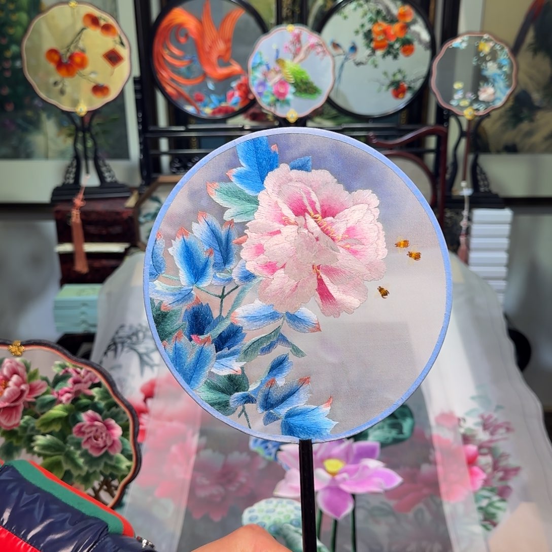 刺绣刺绣工艺精湛