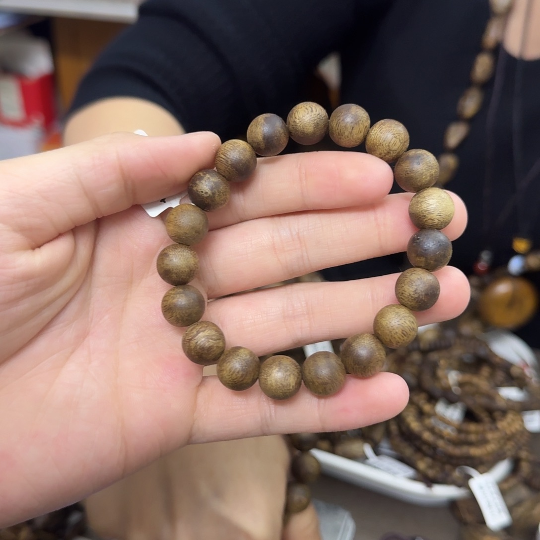 沉香木手串白棋沉水浮单圈 1.1-8 克多样性发一