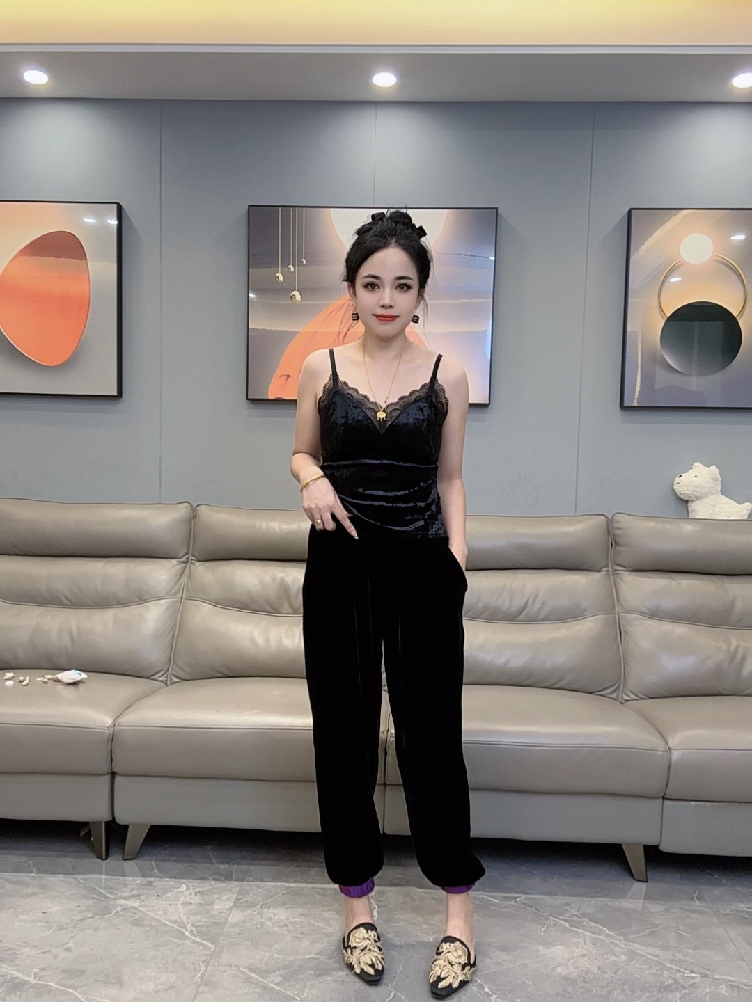 透气小脚哈伦裤高腰早秋丝绒裤休闲裤时尚黑色丁达尔风823
