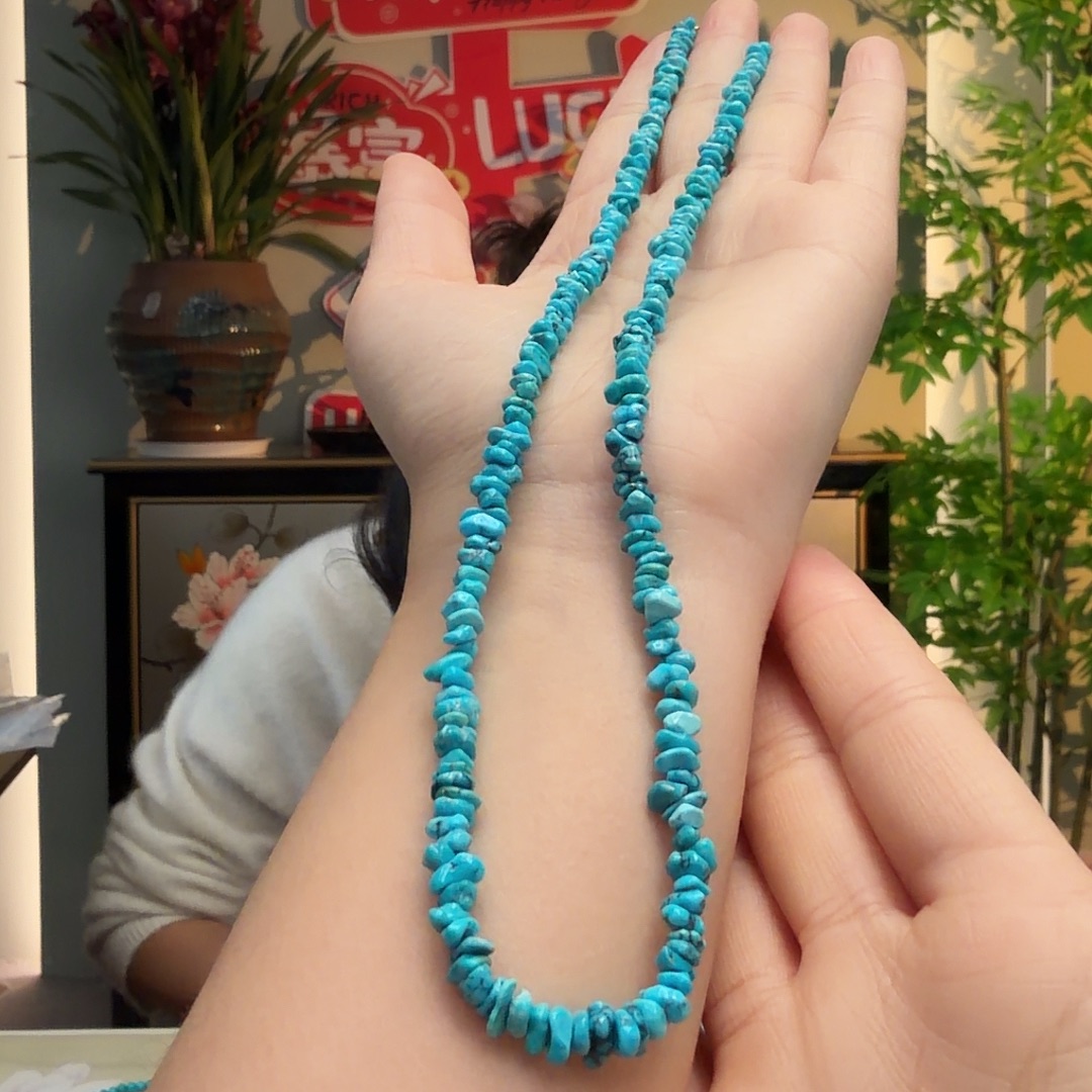 绿松石未镶嵌颈饰