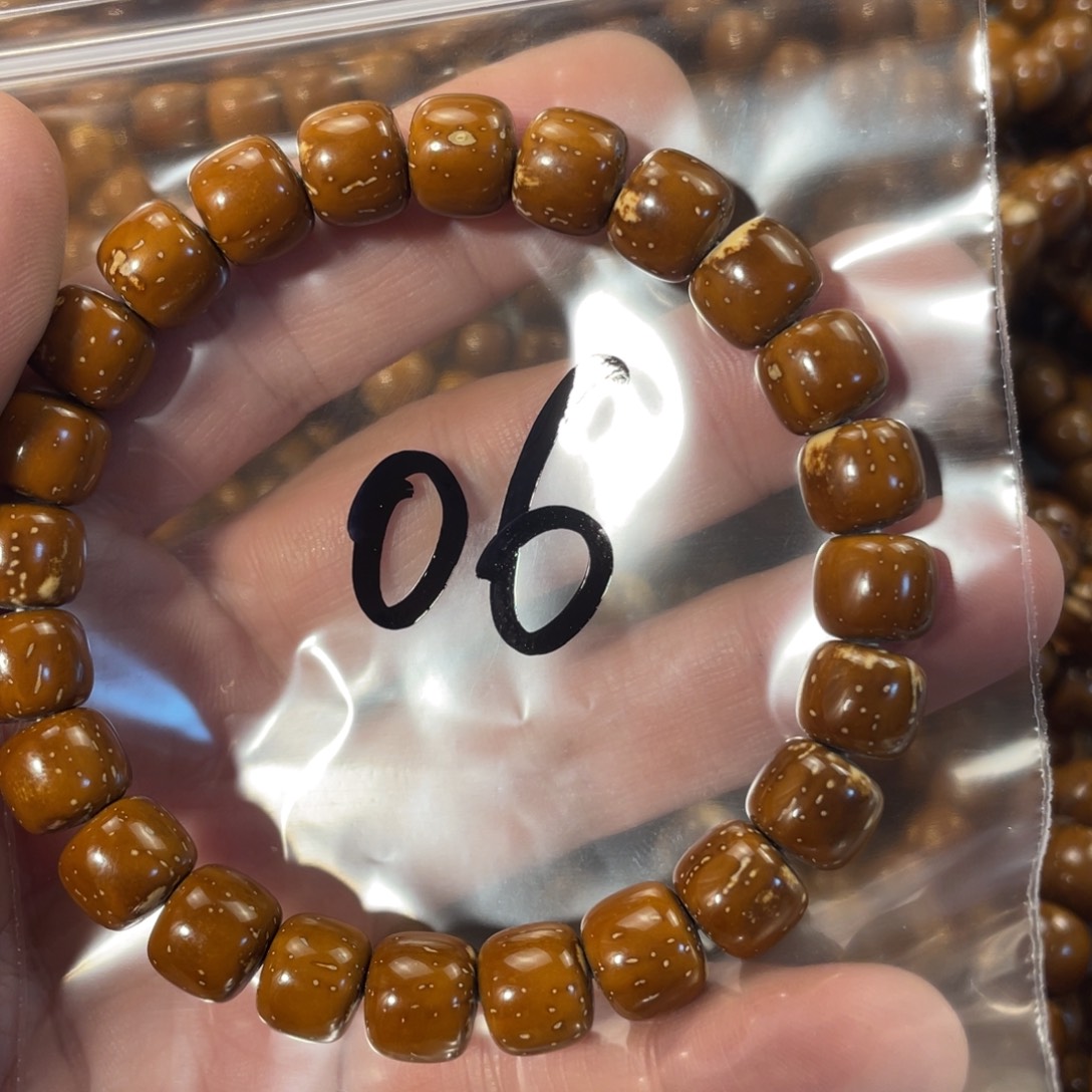 ****风紫金鼠手串9.8实心老型06