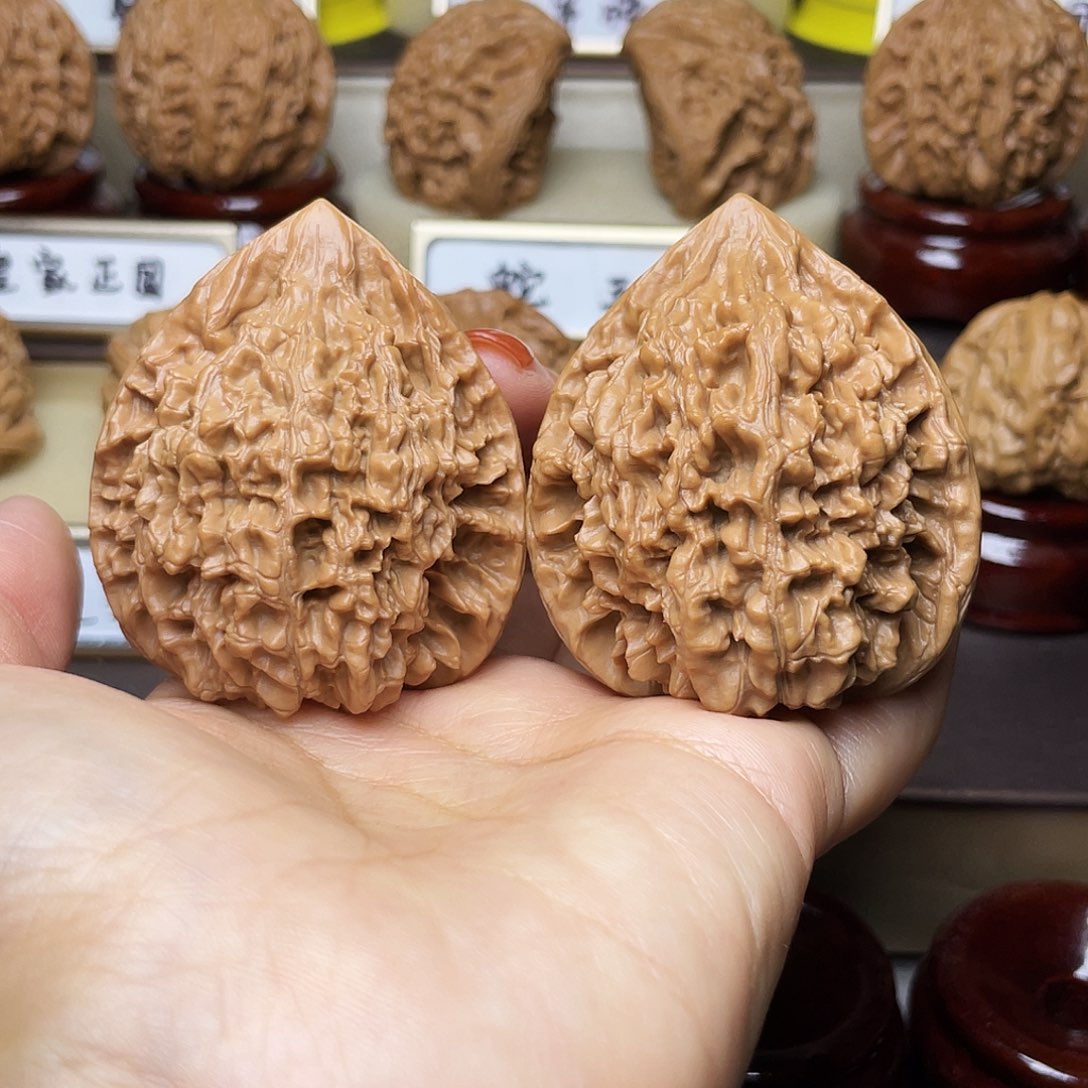 把件文玩核桃官帽47左右