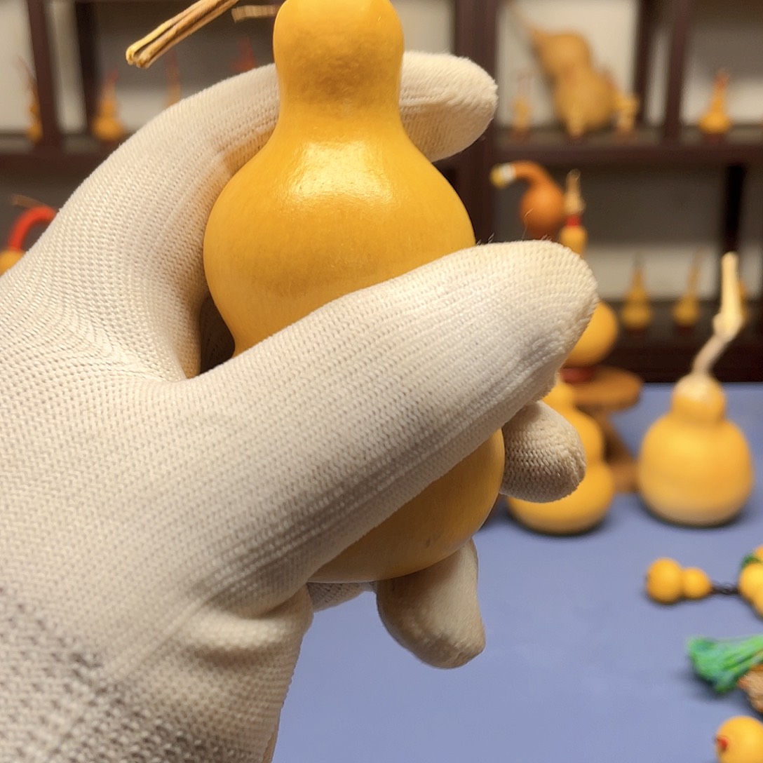 快乐就不需要多解释就不会难过不应该