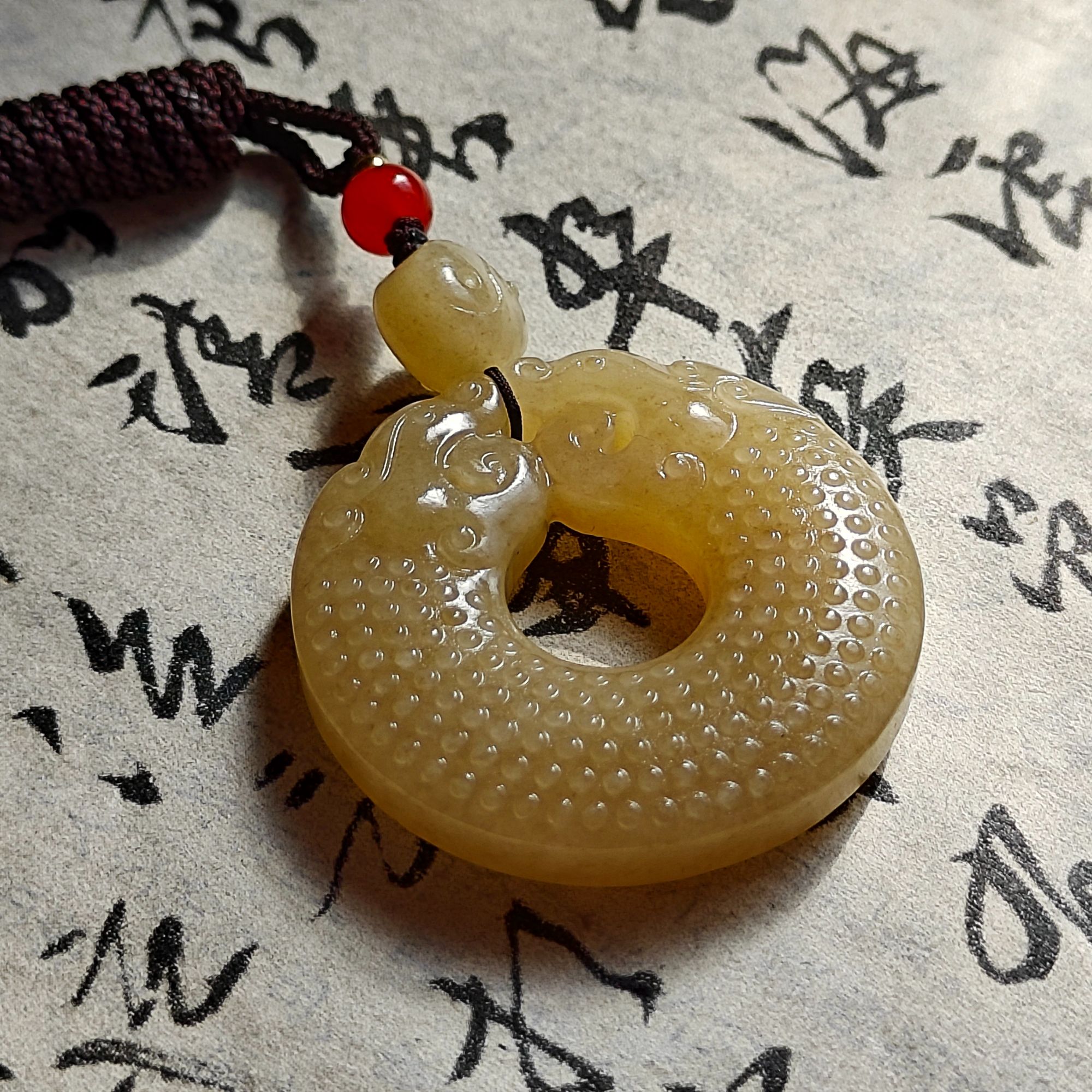 和田玉双龙环挂坠直径38毫米糖料仿古男女款颈饰吊坠平安扣玉壁