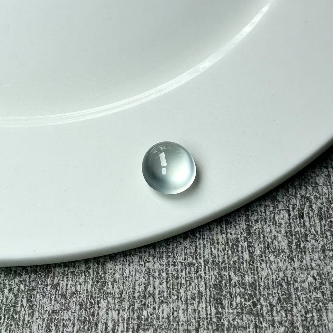 天然a货缅甸翡翠自然光尺寸12/10.8/6.7玻璃种蛋面吊坠，白皙透亮