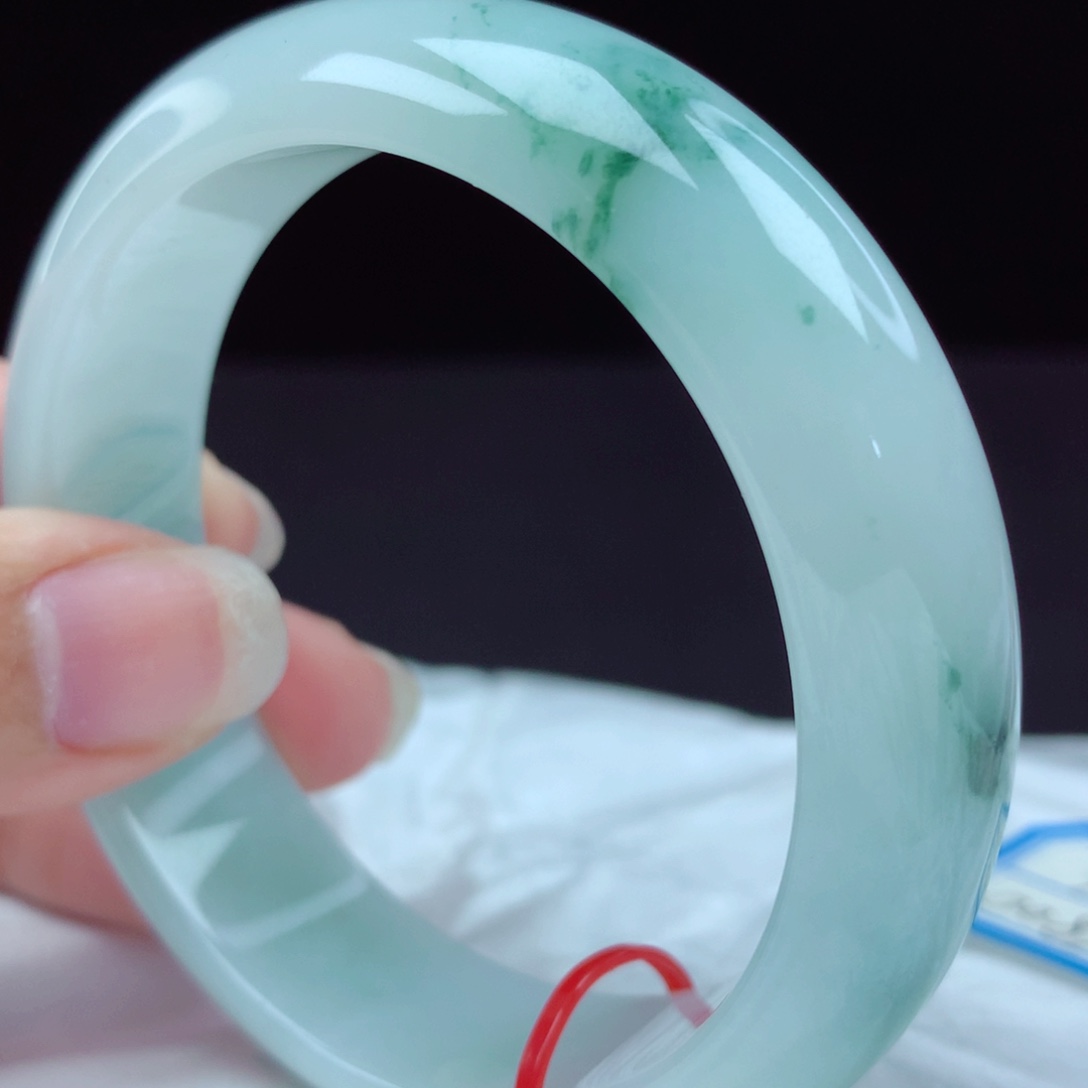 未镶嵌手镯翡翠97084，