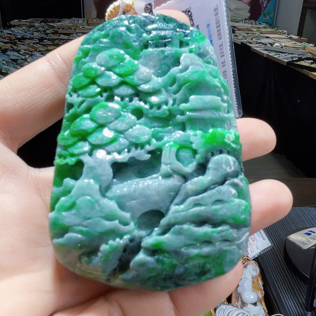 颈饰未镶嵌翡翠一