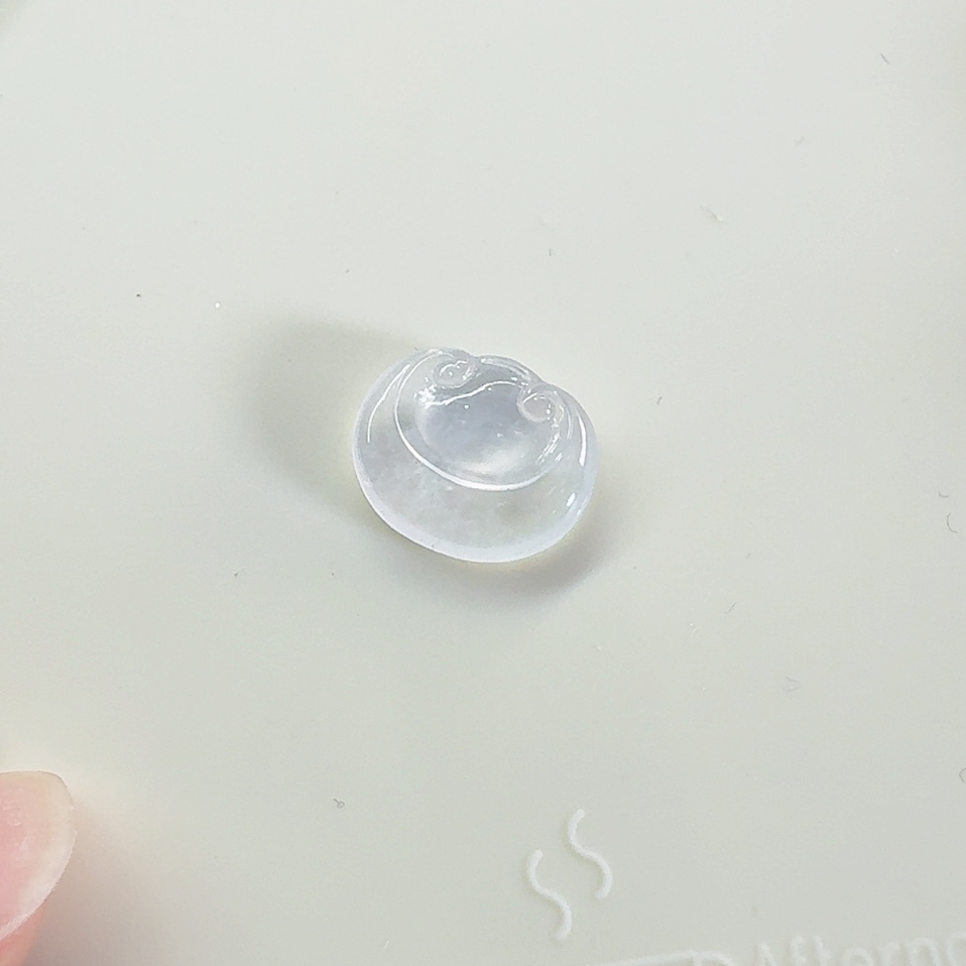 翡翠颈饰未镶嵌如意