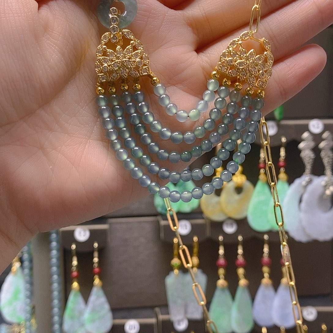 颈饰未镶嵌翡翠翡翠