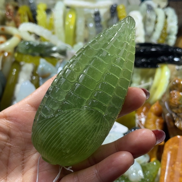 岫玉未镶嵌手把苞米