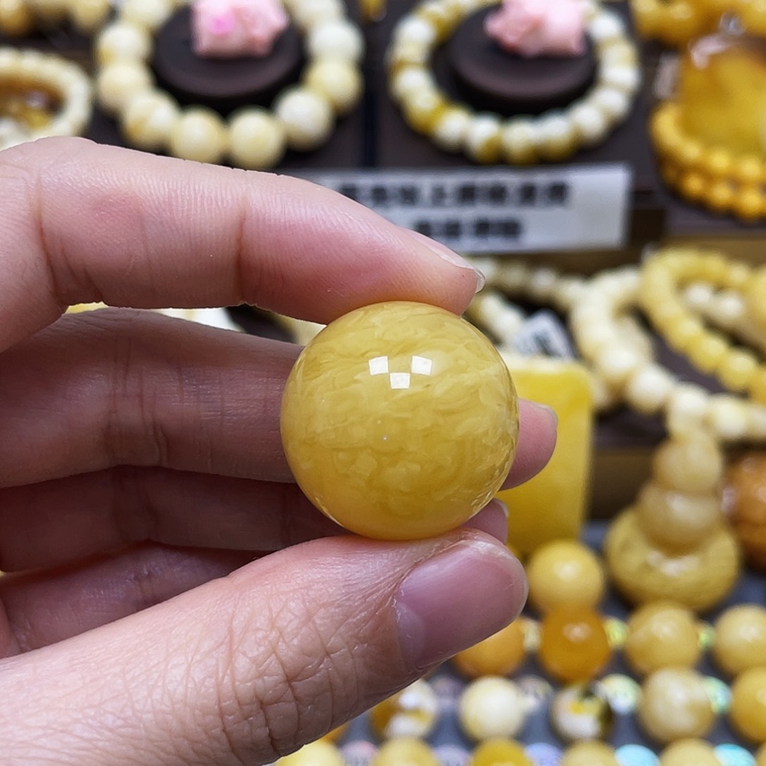琥珀珠宝奇石未镶嵌23.9mm微瑕